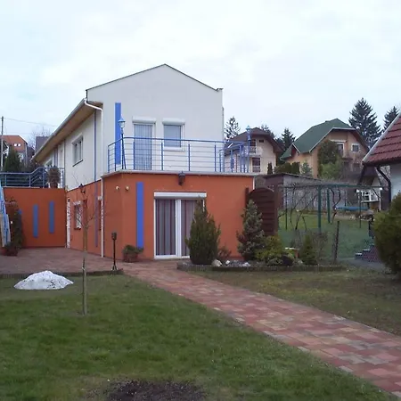 Andrea Apartman *